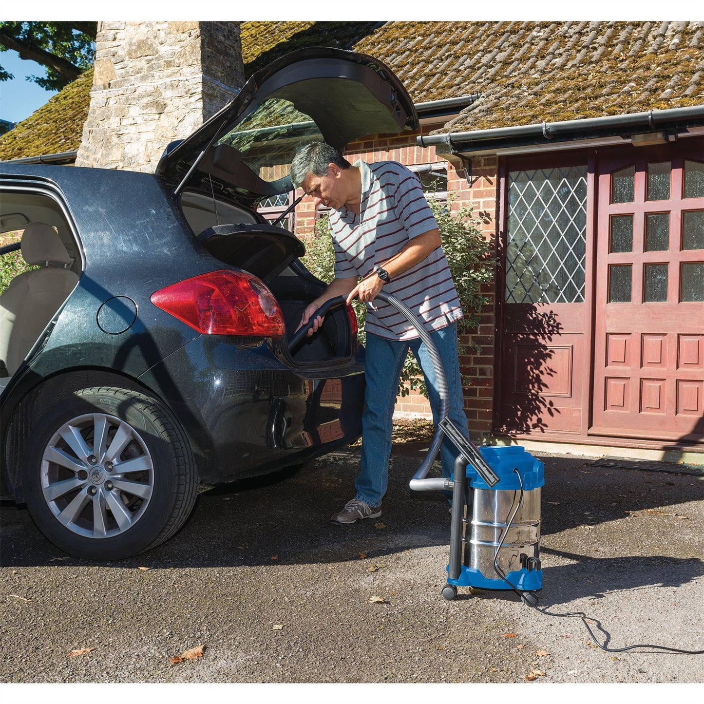 Draper 20515 230V Wet and Dry Vacuum Cleaner with Stainless Steel Tank 20L 1250W