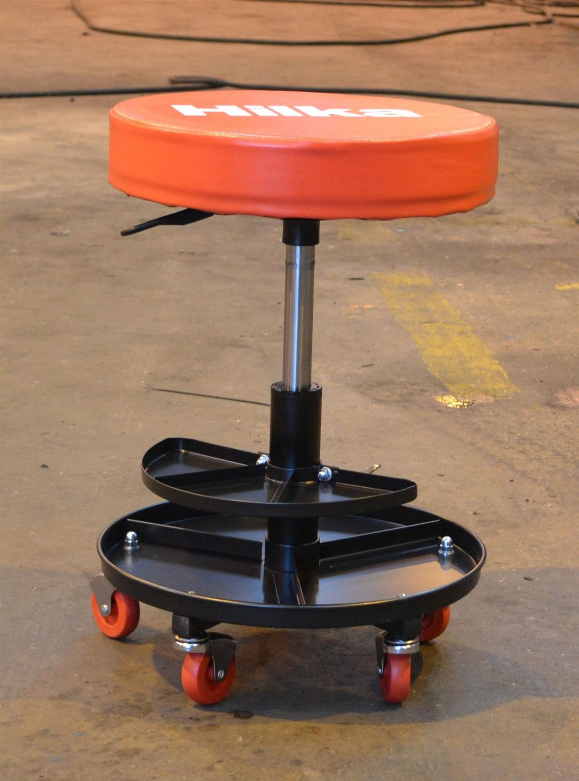 Hilka Mechanics Seat with Tool Storage  82620100