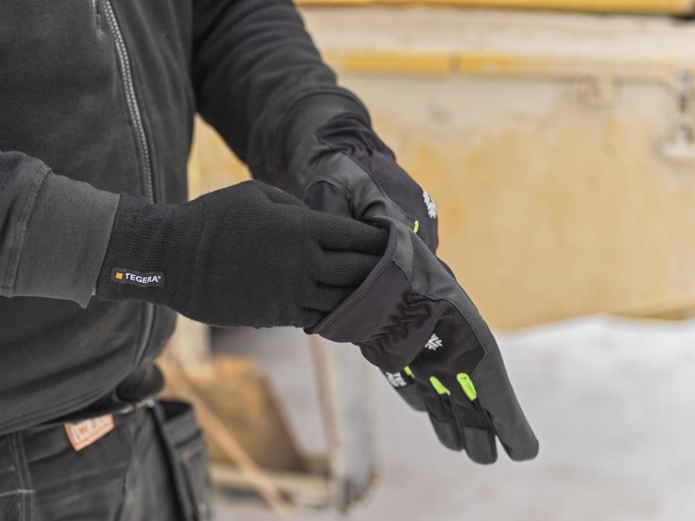 Tegera 4640R Cold Insulation Touch Screen Gloves