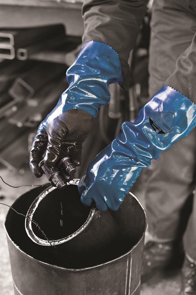 Polyco Grip Oil Gauntlet C1